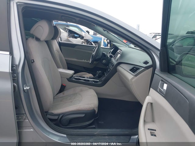 Hyundai SONATA SE 2016 5NPE24AF3GH309534 Image 5
