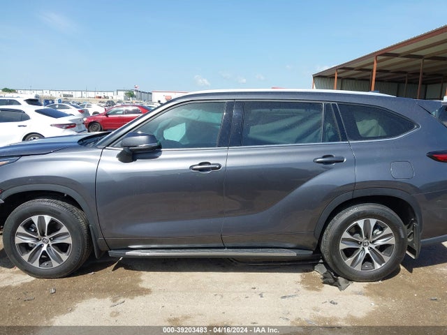 Toyota Highlander Xle 2022 5TDGZRAH8NS142548 Image 14