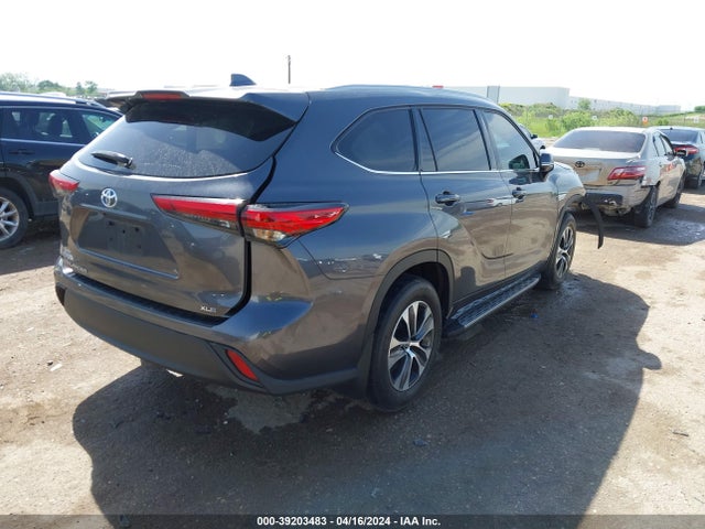 Toyota Highlander Xle 2022 5TDGZRAH8NS142548 Image 4
