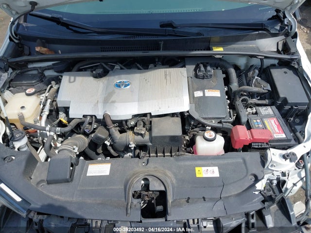 Toyota Prius Two Eco 2017 JTDKARFU0H3531150 Image 10