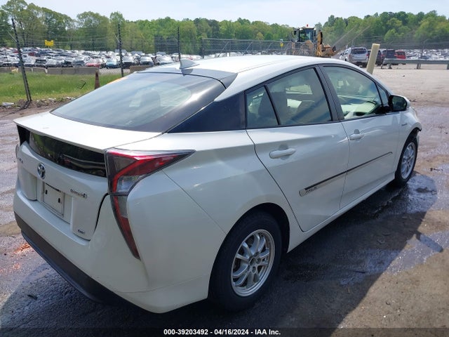 Toyota Prius Two Eco 2017 JTDKARFU0H3531150 Image 4