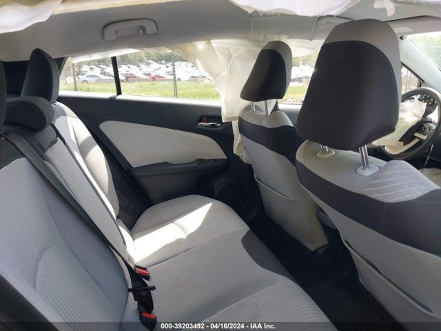 Toyota Prius Two Eco 2017 JTDKARFU0H3531150 Image 8