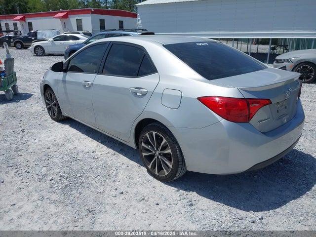 Toyota COROLLA SE 2017 5YFBURHE5HP625612 Image 3