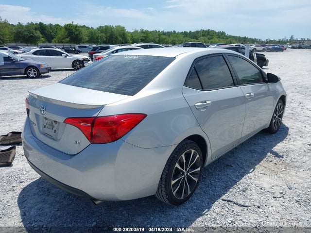 Toyota COROLLA SE 2017 5YFBURHE5HP625612 Image 4