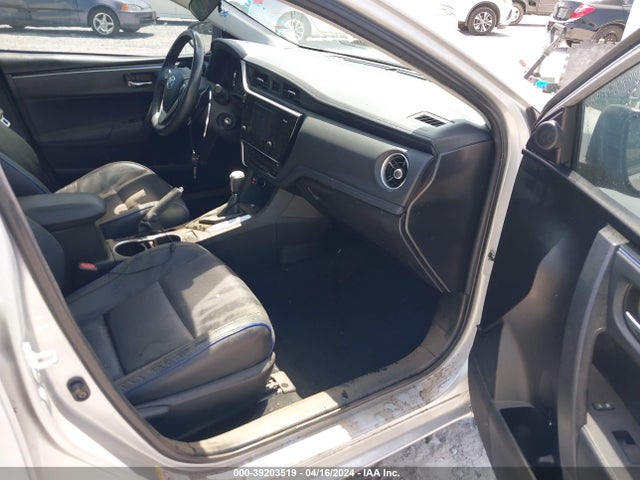 Toyota COROLLA SE 2017 5YFBURHE5HP625612 Image 5