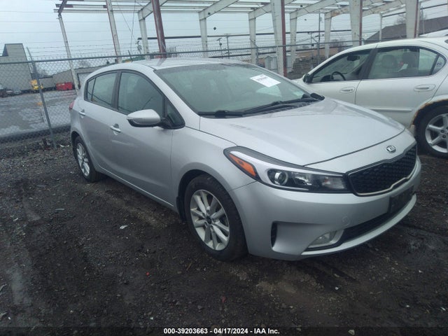 KIA FORTE LX 2017 KNAFK5A81H5669573 Image 1