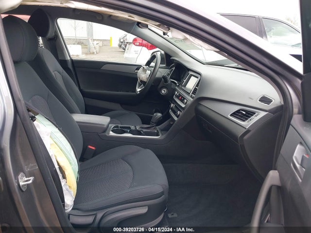 Hyundai SONATA SE 2019 5NPE24AF7KH746364 Image 5