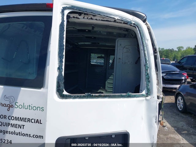 Chevrolet Express 2500 Work Van 2017 1GCWGAFG5H1104084 Image 18