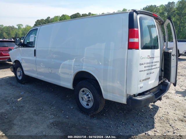 Chevrolet Express 2500 Work Van 2017 1GCWGAFG5H1104084 Image 3