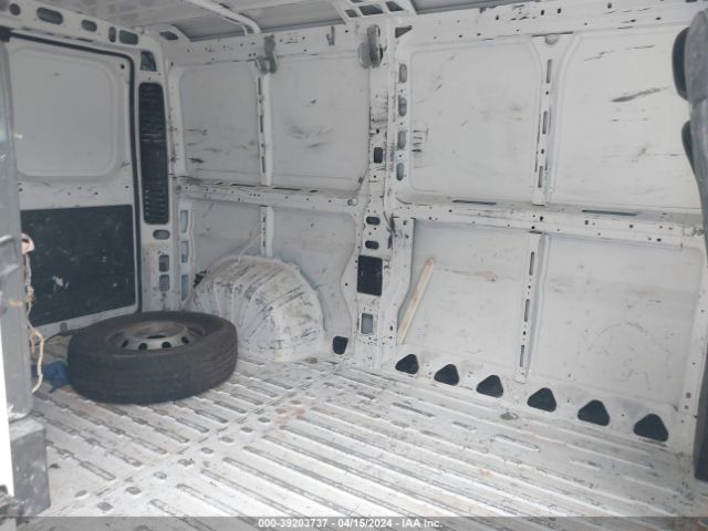 3C6TRVAG6JE148407 RAM Promaster 1500 Low Roof 136 Wb
