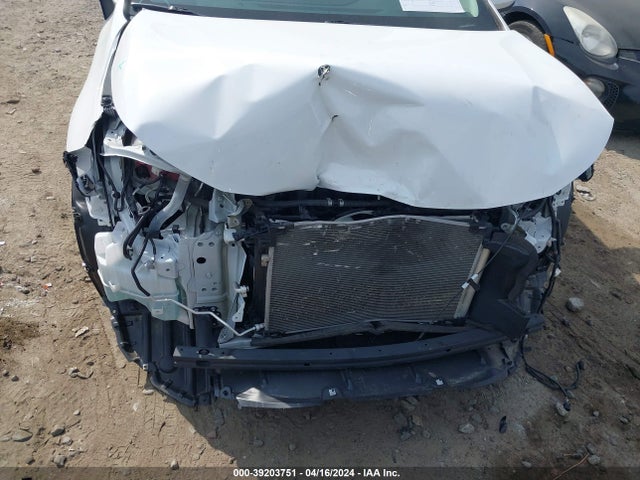 Toyota COROLLA LE 2020 5YFEPRAE9LP006163 Image 6