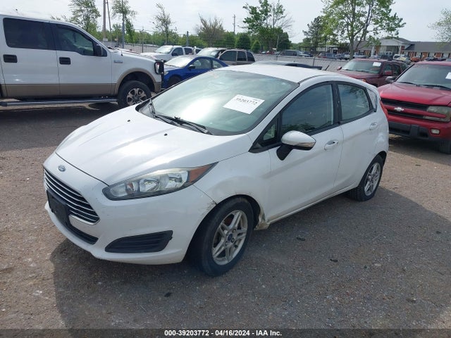 Ford FIESTA SE 2015 3FADP4EJ3FM217172 Image 2