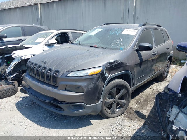 1C4PJMAB8HW658998 Jeep Cherokee Altitude 4x4