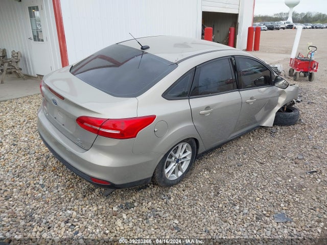 Ford FOCUS SE 2015 1FADP3F20FL239293 Image 4