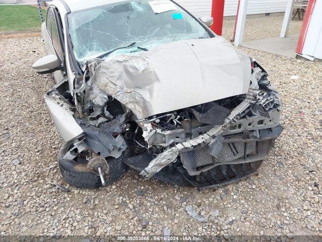 Ford FOCUS SE 2015 1FADP3F20FL239293 Image 6