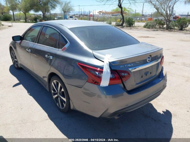 1N4AL3AP0HN325020 Nissan Altima 2.5 Sr