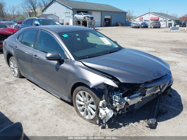Toyota CAMRY LE 2020 4T1C11AK9LU344385 главное изображение