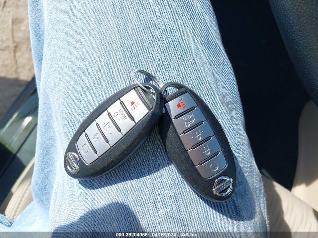 Nissan ROGUE SV 2017 5N1AT2MM1HC775000 Image 11