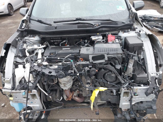 Honda CR-V LX 2018 2HKRW6H31JH233428 Image 10