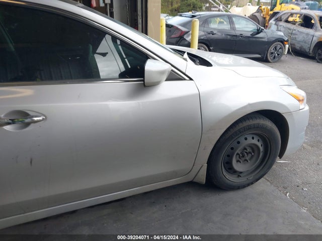 Nissan Altima 2.5 S 2015 1N4AL3AP7FC476574 Image 15