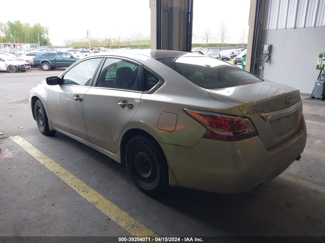 Nissan Altima 2.5 S 2015 1N4AL3AP7FC476574 Image 3