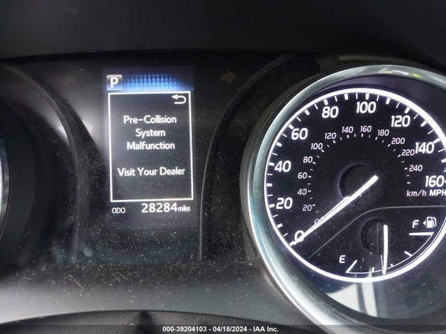 Toyota CAMRY LE 2018 4T1B11HK0JU614845 Image 16