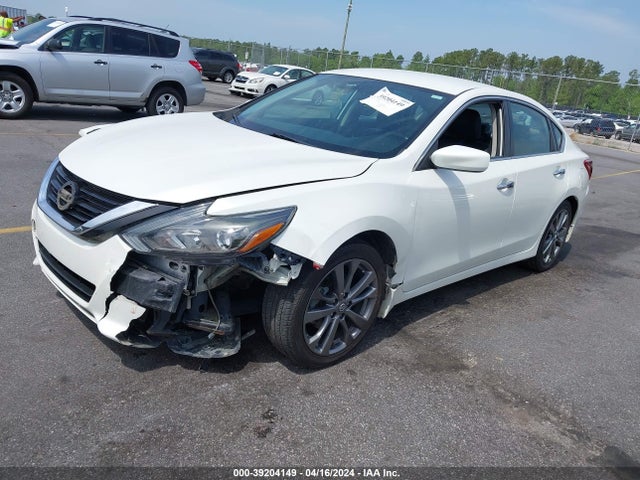 Nissan Altima 2.5 Sr 2018 1N4AL3AP5JC147963 Image 2