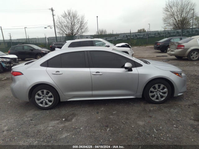 Toyota COROLLA LE 2022 JTDEPMAE5N3007101 Image 14