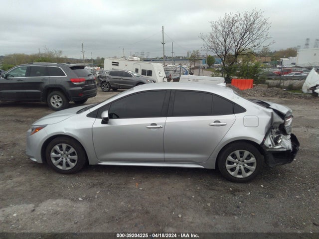 Toyota COROLLA LE 2022 JTDEPMAE5N3007101 Image 15