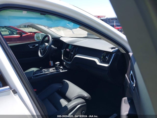 YV4102DL9M1829540 Volvo Xc60 T5 Inscription