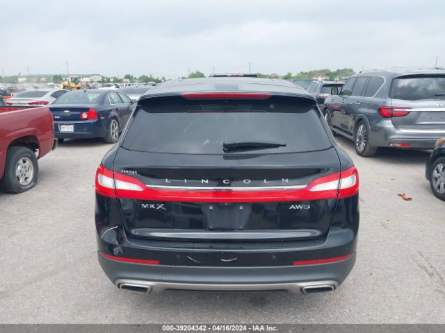 2LMTJ8LR8GBL63111 Lincoln Mkx Reserve