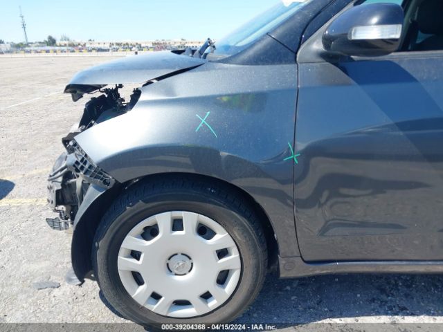 JTKKUPB45E1045550 Scion XD