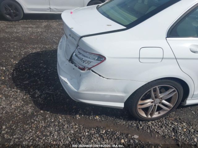 WDDGF8AB1EA952203 Mercedes-Benz C 300 Luxury 4matic/sport 4matic