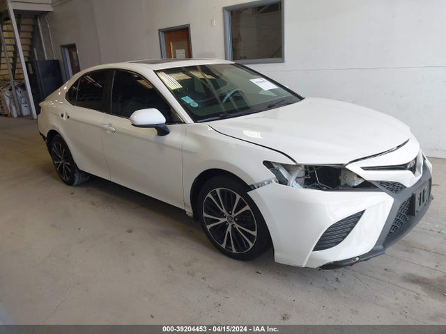 Toyota CAMRY SE 2018 4T1B11HK8JU078632 zdjęcie główne