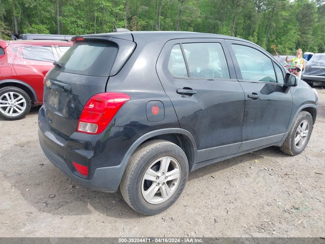 Chevrolet TRAX LS 2019 3GNCJKSB0KL386727 Image 4