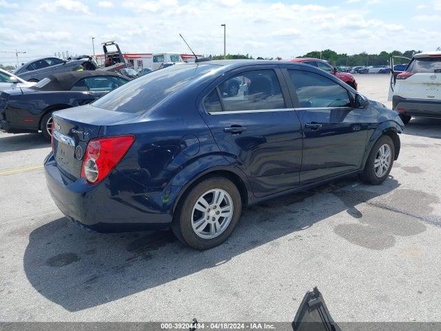 Chevrolet Sonic Lt Auto 2015 1G1JC5SH5F4218702 Image 4