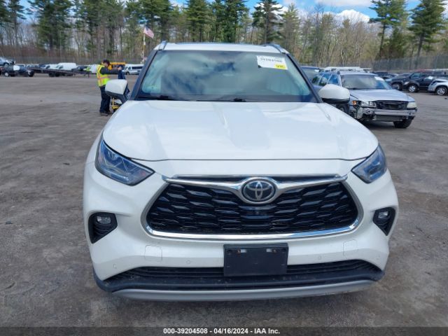 5TDFZRBH4MS097620 Toyota Highlander Platinum
