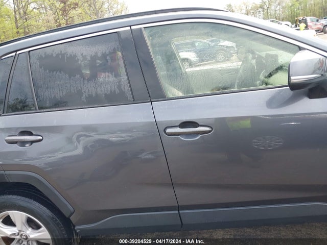 Toyota Rav4 Xle 2019 JTMP1RFV4KD505098 Image 13