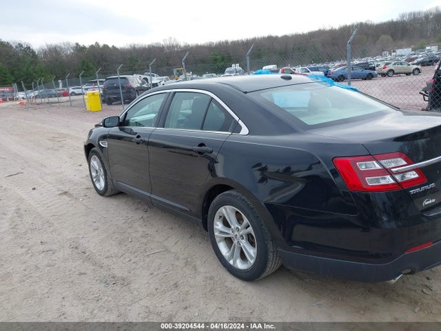 Ford TAURUS SE 2017 1FAHP2D80HG123994 Image 3