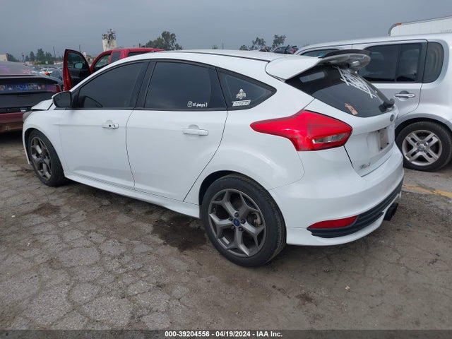 Ford FOCUS ST 2018 1FADP3L97JL260524 Image 3