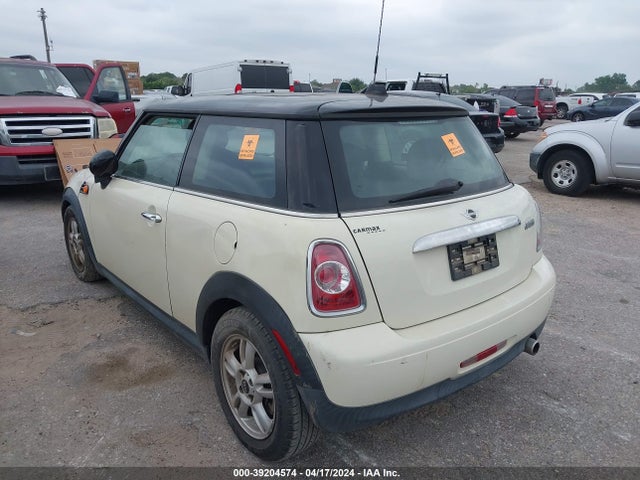 2013 MINI HARDTOP WMWSU3C5XDT686507 Photo 2