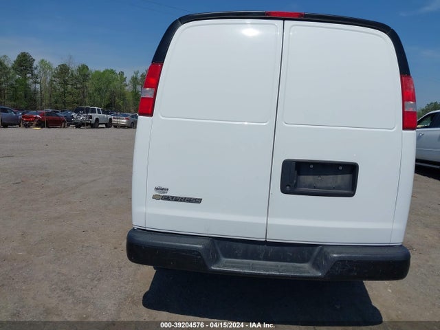 Chevrolet Express 2500 Work Van 2017 1GCWGAFF3H1136717 Image 16