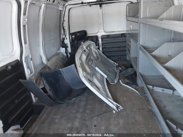 Chevrolet Express 2500 Work Van 2017 1GCWGAFF3H1136717 Image 8