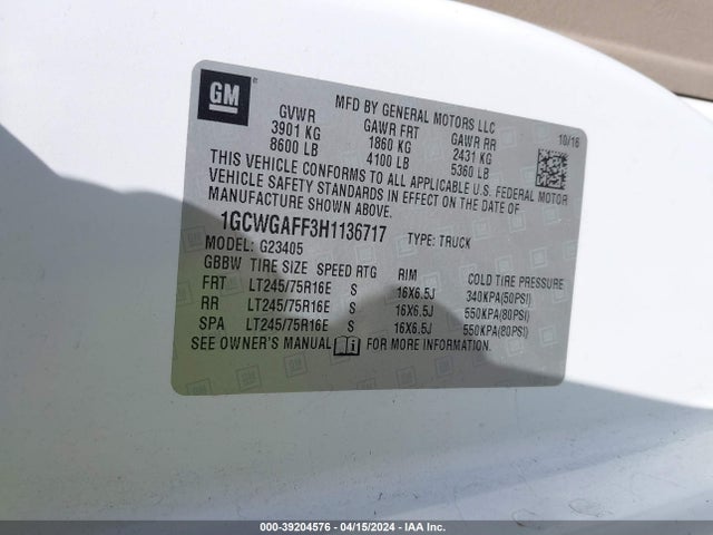 Chevrolet Express 2500 Work Van 2017 1GCWGAFF3H1136717 Image 9