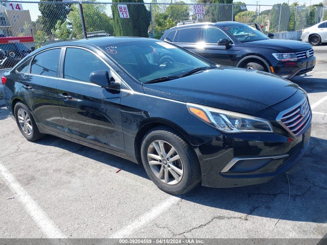 Hyundai SONATA SE 2017 5NPE24AF7HH564866 Image 1