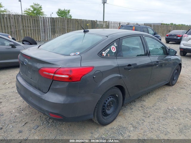 Ford FOCUS S 2016 1FADP3E22GL334974 Image 4