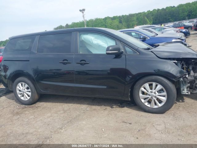KNDMB5C15H6227593 KIA SEDONA LX