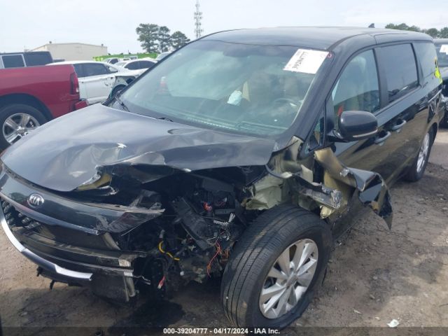 KNDMB5C15H6227593 KIA SEDONA LX