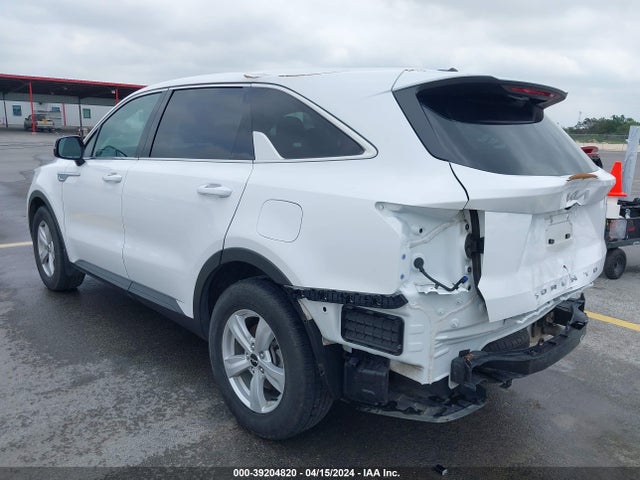 KIA SORENTO LX 2022 5XYRG4LC0NG132970 Image 3