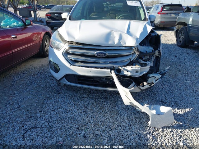 Ford ESCAPE SE 2018 1FMCU9GD5JUA25500 Image 13